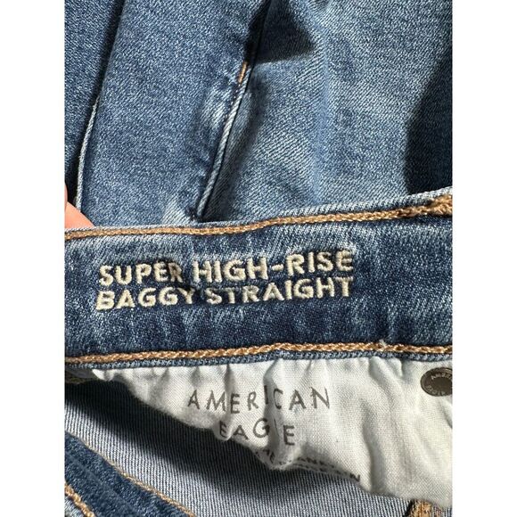 American Eagle Super High Rise Baggy Straight Jean Size 6 - Picture 6 of 7